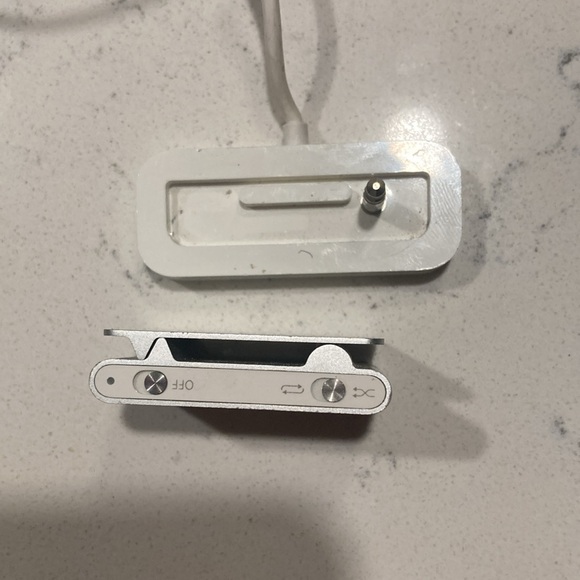 Mini iPod - Picture 2 of 5